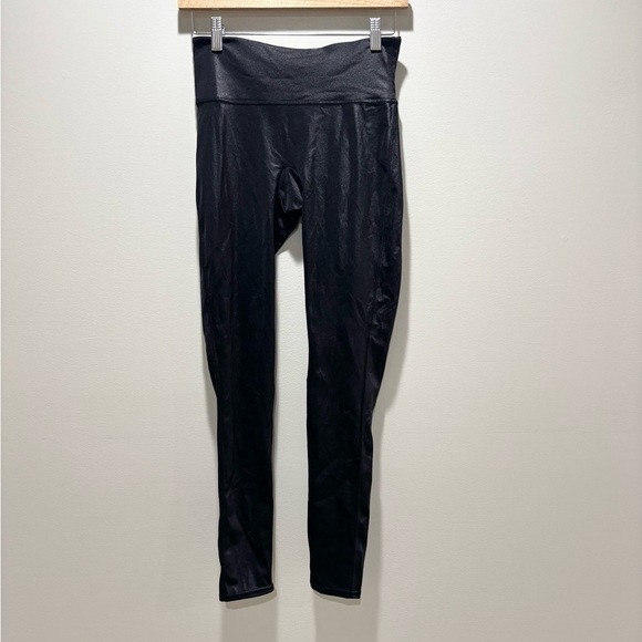 STAR SPANX • Women’s Black Sheen Shine High Waisted Leggings Size Medium - Picture 1 of 4